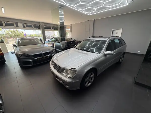 Mercedes-Benz C 220 CDi Avantgard 31