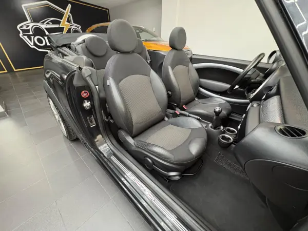 MINI Cabrio Cooper S 4