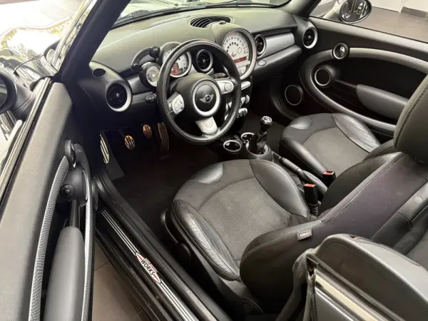 MINI Cabrio Cooper S 31