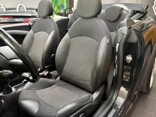 MINI Cabrio Cooper S 33