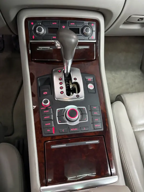 Audi A8 3.0 TDI V6 quattro Tiptronic 31