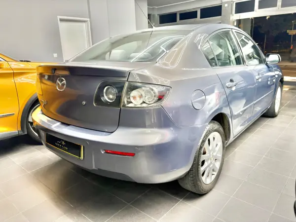 Mazda 3 Sedan MZ-CD 1.6 Exclusive Plus 2