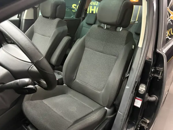 Peugeot 5008 1.6 HDi Tech-Motion 7