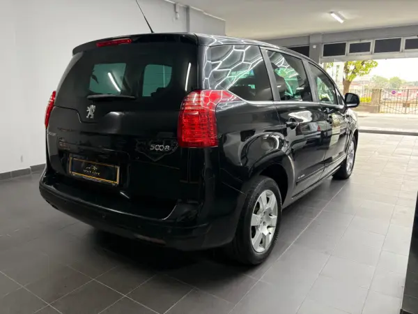 Peugeot 5008 1.6 HDi Tech-Motion 2