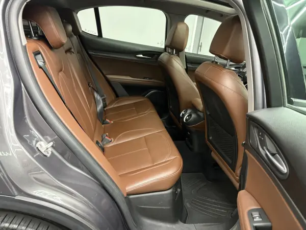 Alfa Romeo Stelvio 2.2 D Super AT8 10