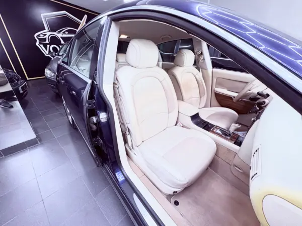 Citroen C6 2.7 HDi V6 Exclusive 10