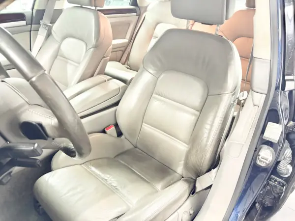 Audi A8 3.0 TDI V6 quattro Tiptronic 5