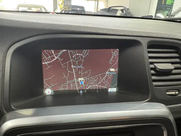 Volvo V60 2.0 D2 Summum Geartronic 17