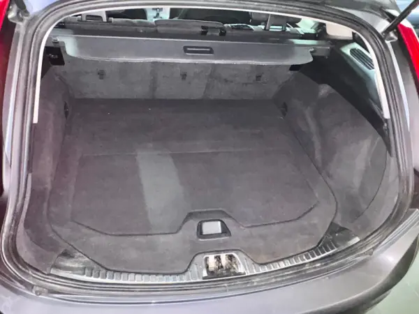 Volvo V60 2.0 D2 Summum Geartronic 34