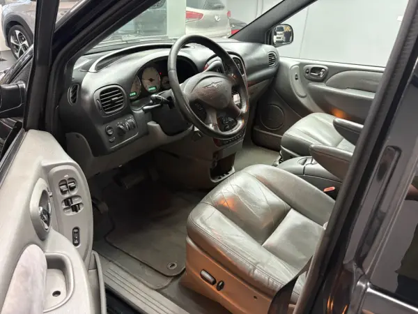 Chrysler Grand Voyager 2.8 CRD Auto Limited 4