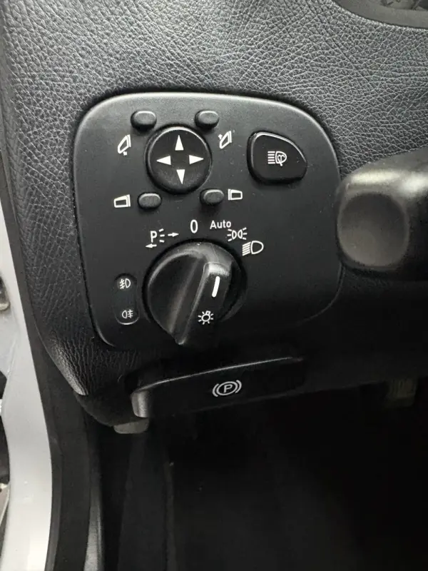 Mercedes-Benz CLK 220 CDi Avantgarde Aut. 22