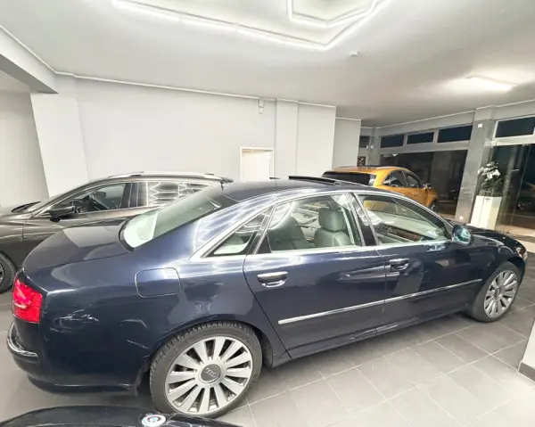 Audi A8 3.0 TDI V6 quattro Tiptronic 38