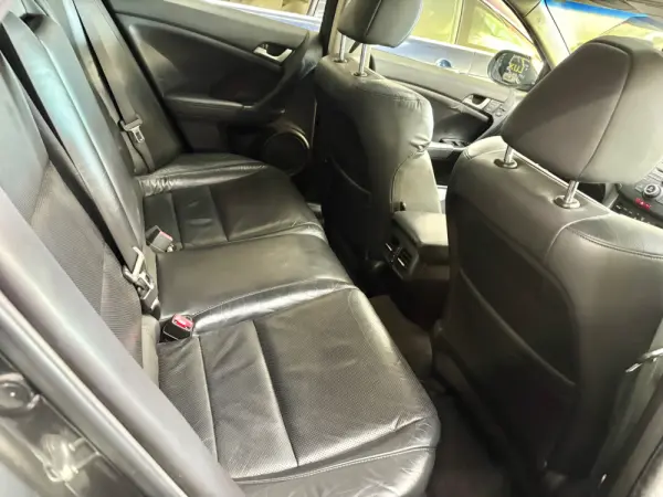 Honda Accord Tourer 2.2 i-DTEC Executive 10