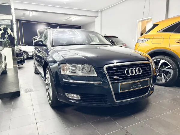 Audi A8 3.0 TDI V6 quattro Tiptronic 36