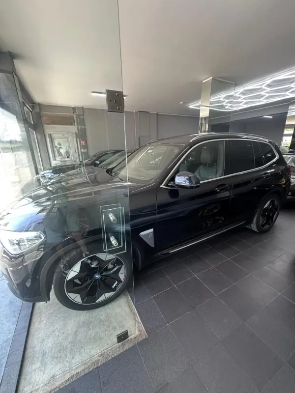 BMW iX3 M Sport Impressive 5