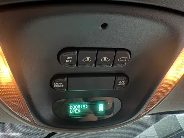 Chrysler Grand Voyager 2.8 CRD Auto Limited 18