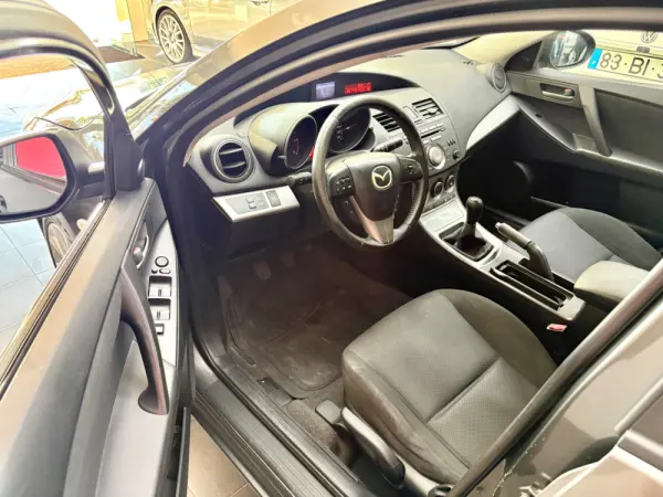 Mazda 3 Hatchback MZ-CD 1.6 Sport 5