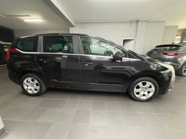 Peugeot 5008 1.6 HDi Tech-Motion 40
