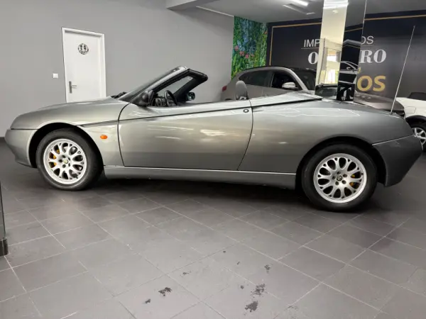 Alfa Romeo Spider 1.8 TS 19