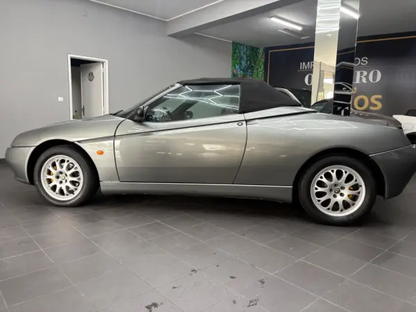 Alfa Romeo Spider 1.8 TS 24