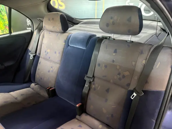 Mitsubishi Carisma HB 1.9 Di-D HP Avance 12