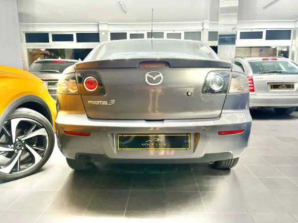 Mazda 3 Sedan MZ-CD 1.6 Exclusive Plus 19