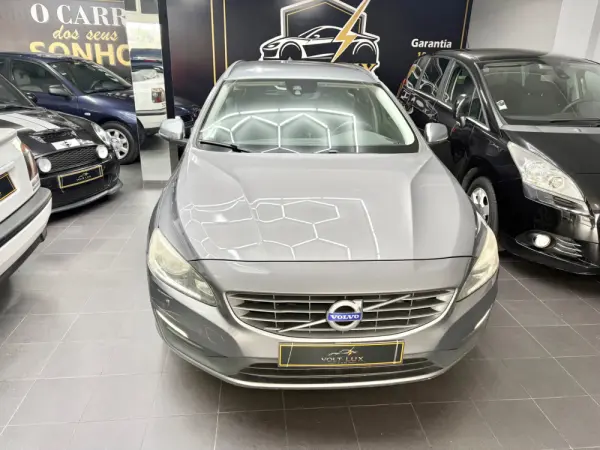 Volvo V60 2.0 D2 Summum Geartronic 37
