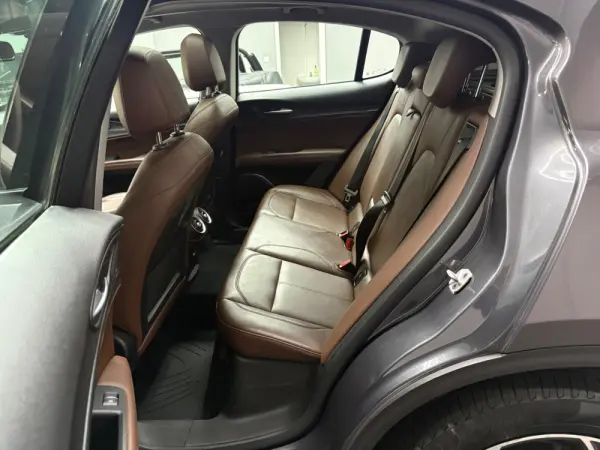 Alfa Romeo Stelvio 2.2 D Super AT8 13