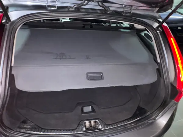 Volvo V60 2.0 D2 Summum Geartronic 33