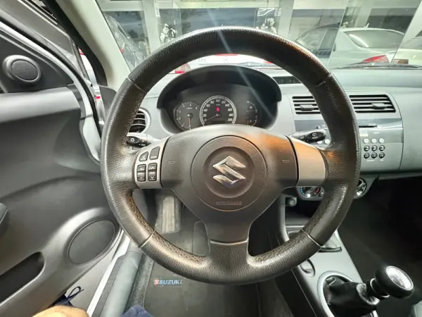Suzuki Swift 1.3 DDiS Sport 19