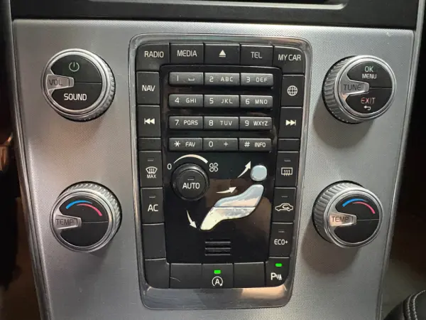 Volvo V60 2.0 D2 Summum Geartronic 27