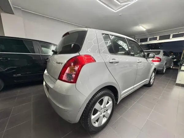 Suzuki Swift 1.3 DDiS Sport 2