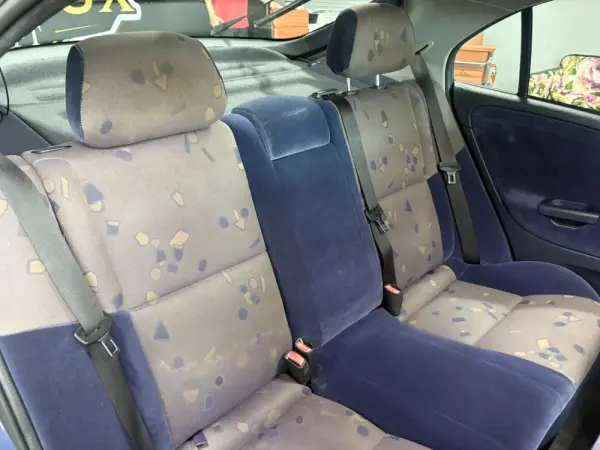 Mitsubishi Carisma HB 1.9 Di-D HP Avance 10