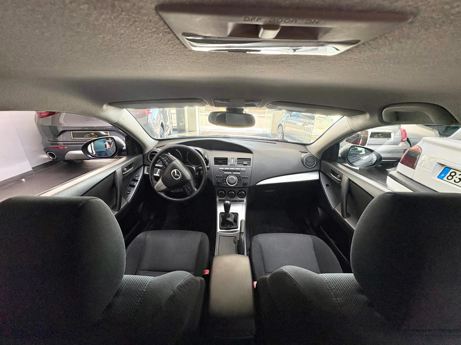 Mazda 3 Hatchback MZ-CD 1.6 Sport 14