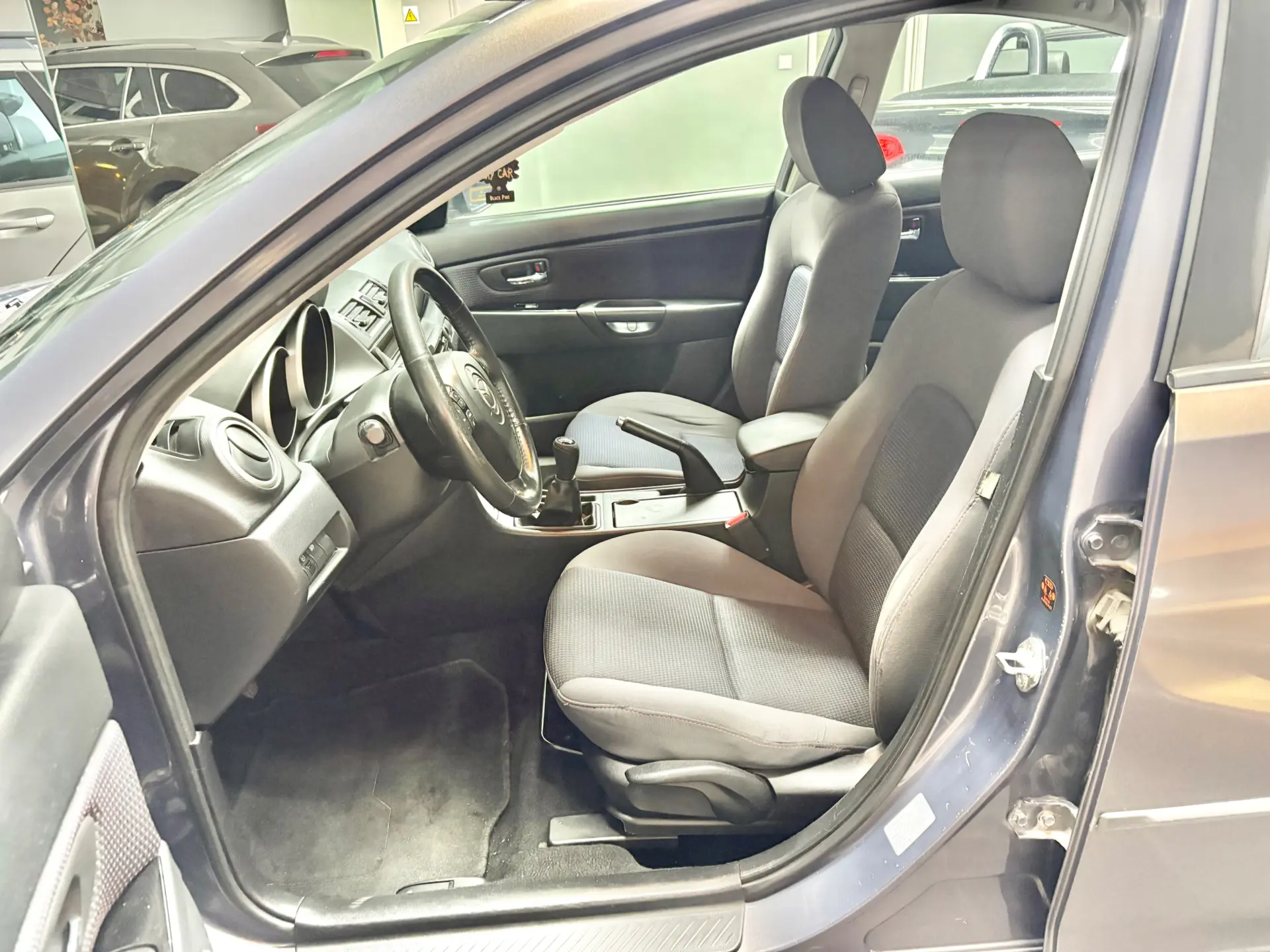 Mazda 3 Sedan MZ-CD 1.6 Exclusive Plus 4