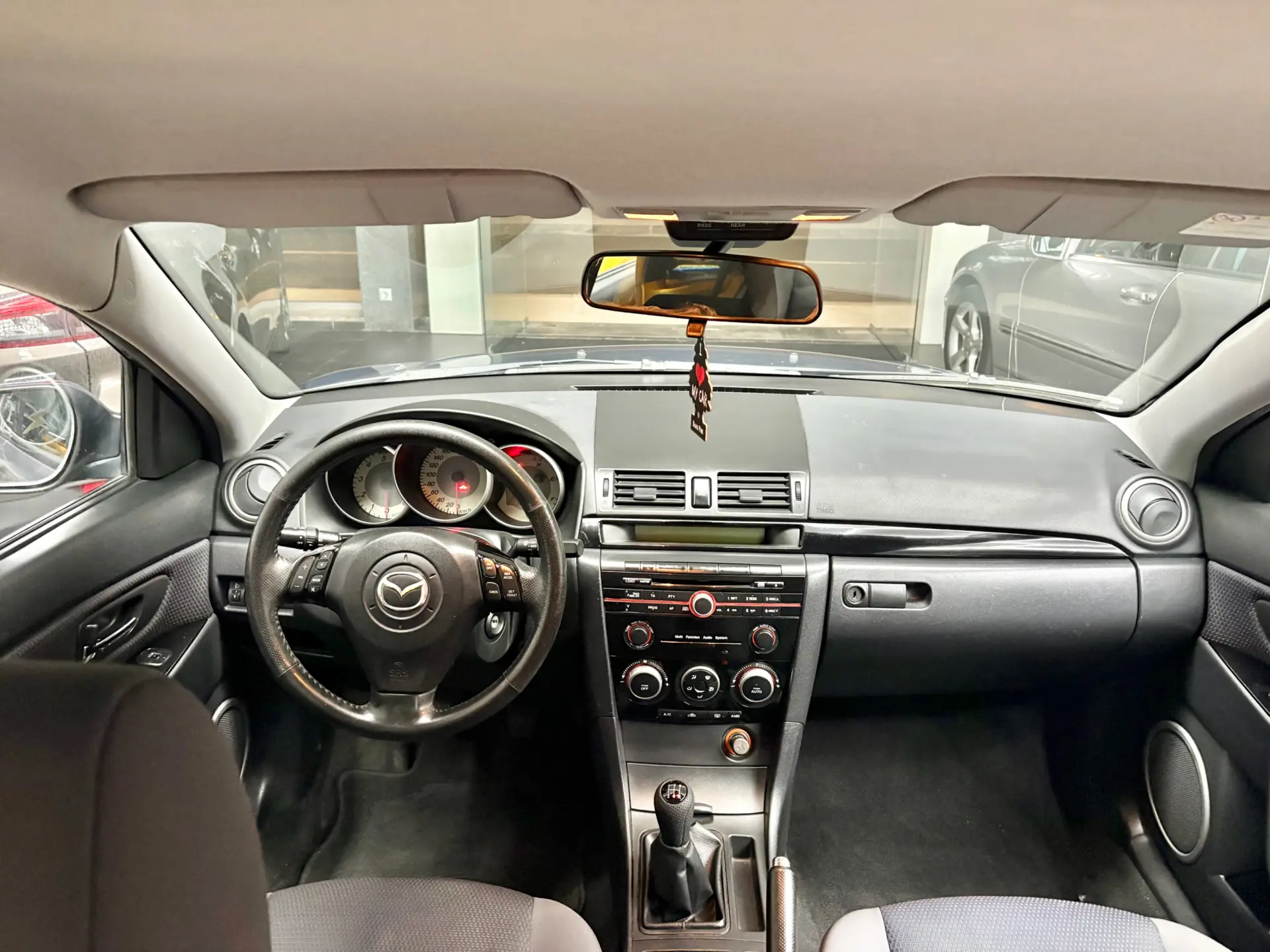 Mazda 3 Sedan MZ-CD 1.6 Exclusive Plus 11