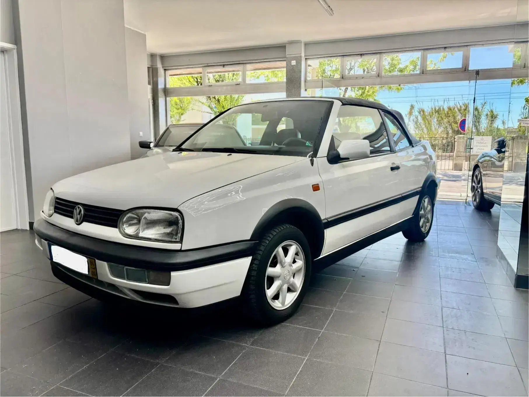 Volkswagen Golf Cabriolet 2.0 Avangard 2