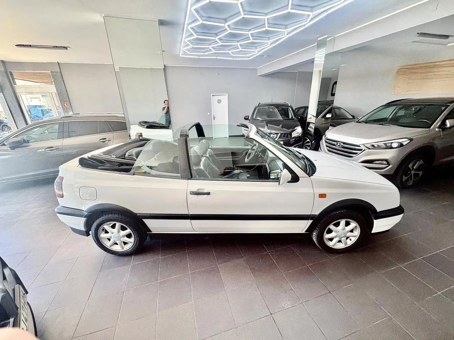 Volkswagen Golf Cabriolet 2.0 Avangard 17