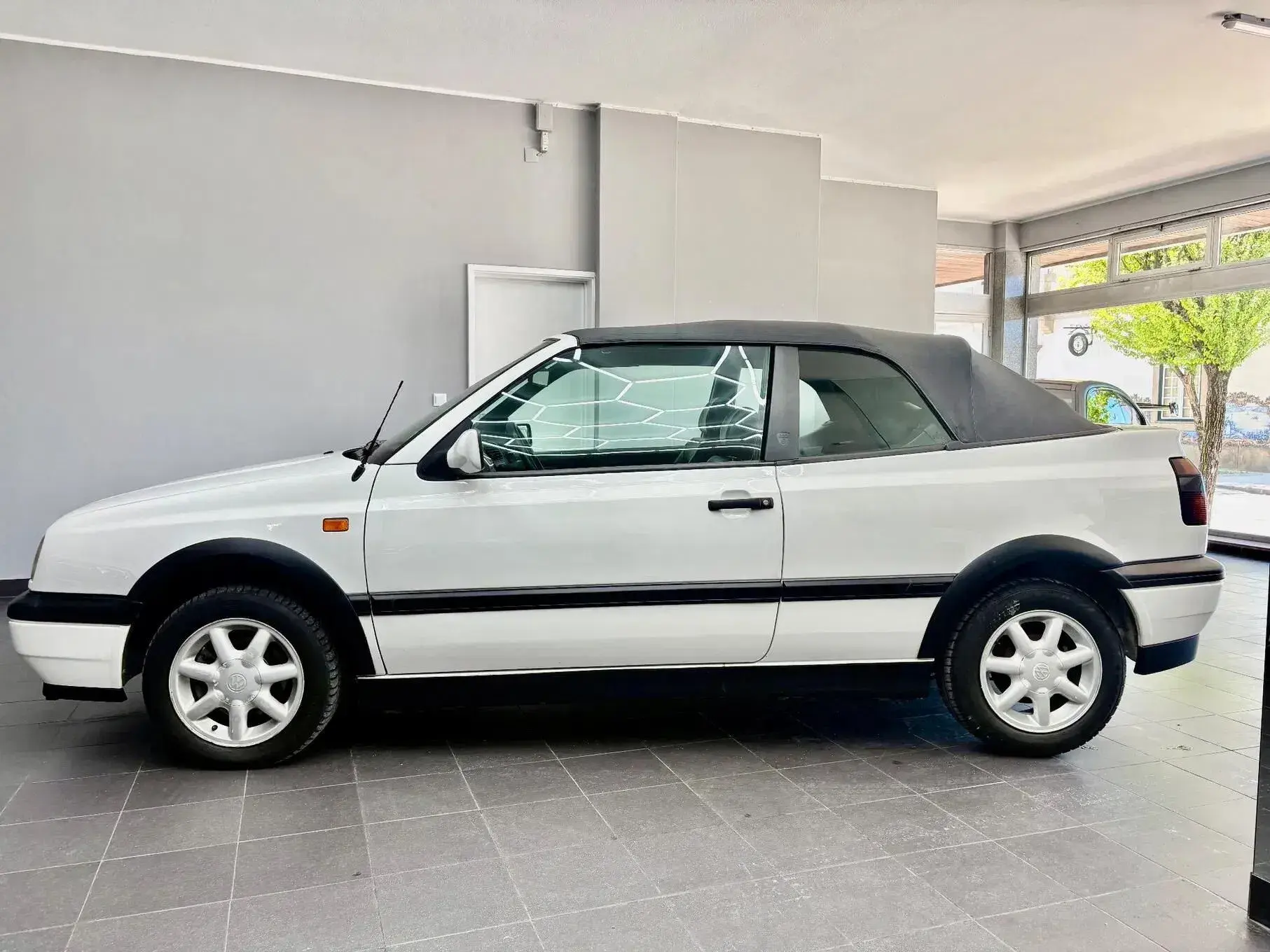 Volkswagen Golf Cabriolet 2.0 Avangard 20