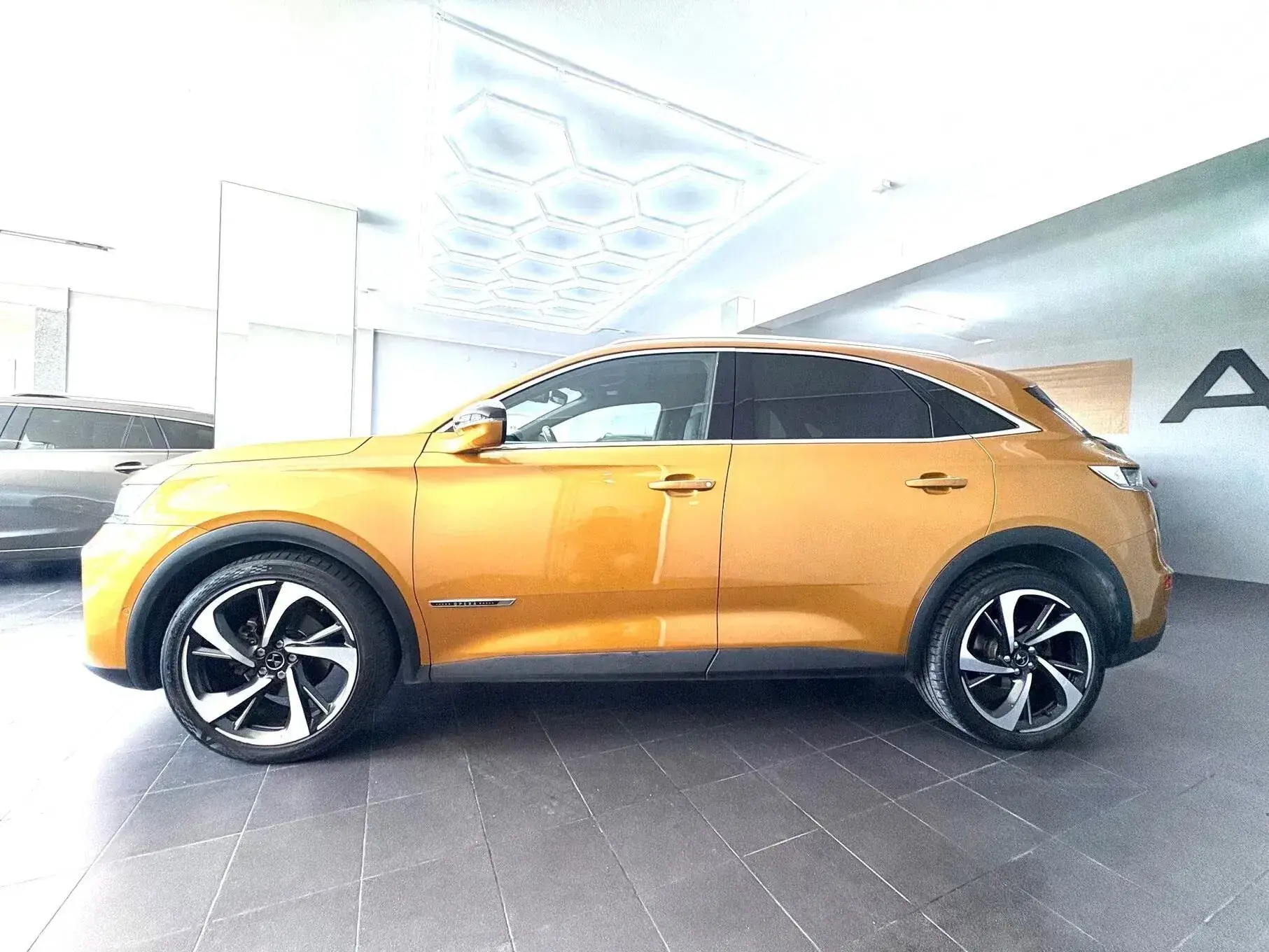 DS DS7 Crossback 2.0 HDi La Premier 180 Cv 3