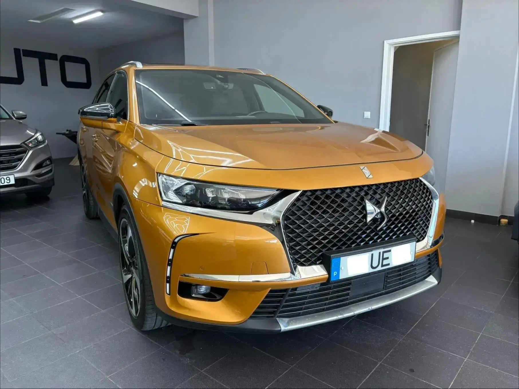 DS DS7 Crossback 2.0 HDi La Premier 180 Cv 6