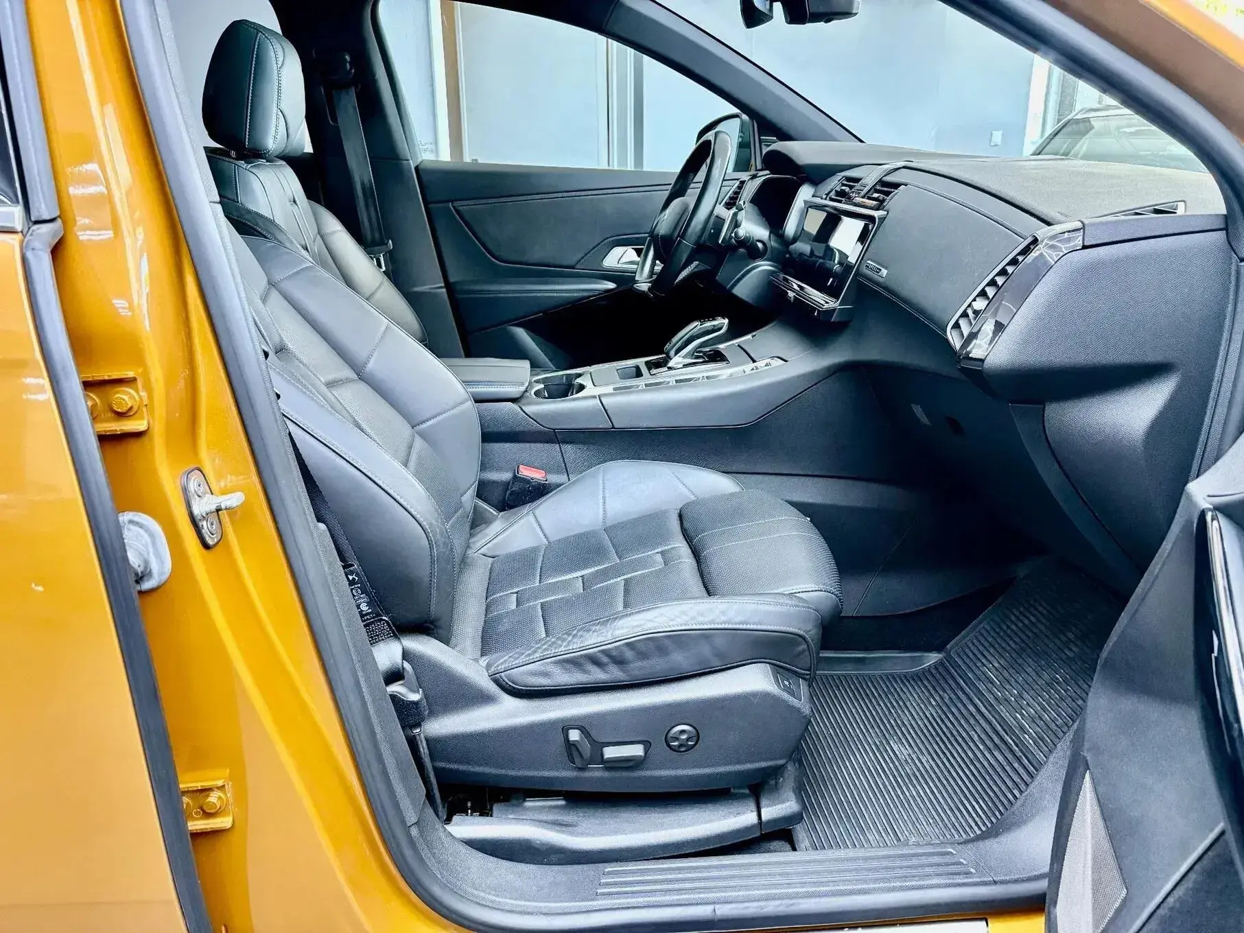 DS DS7 Crossback 2.0 HDi La Premier 180 Cv 10