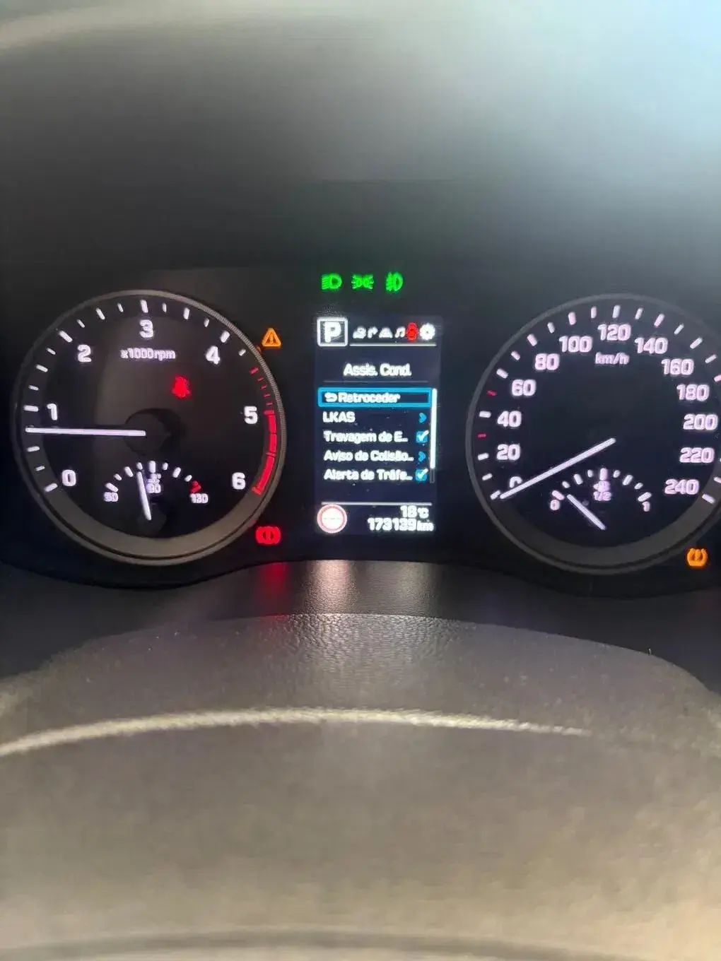 Hyundai Tucson 1.7 Crdi Premium DCT 140 Cv 29