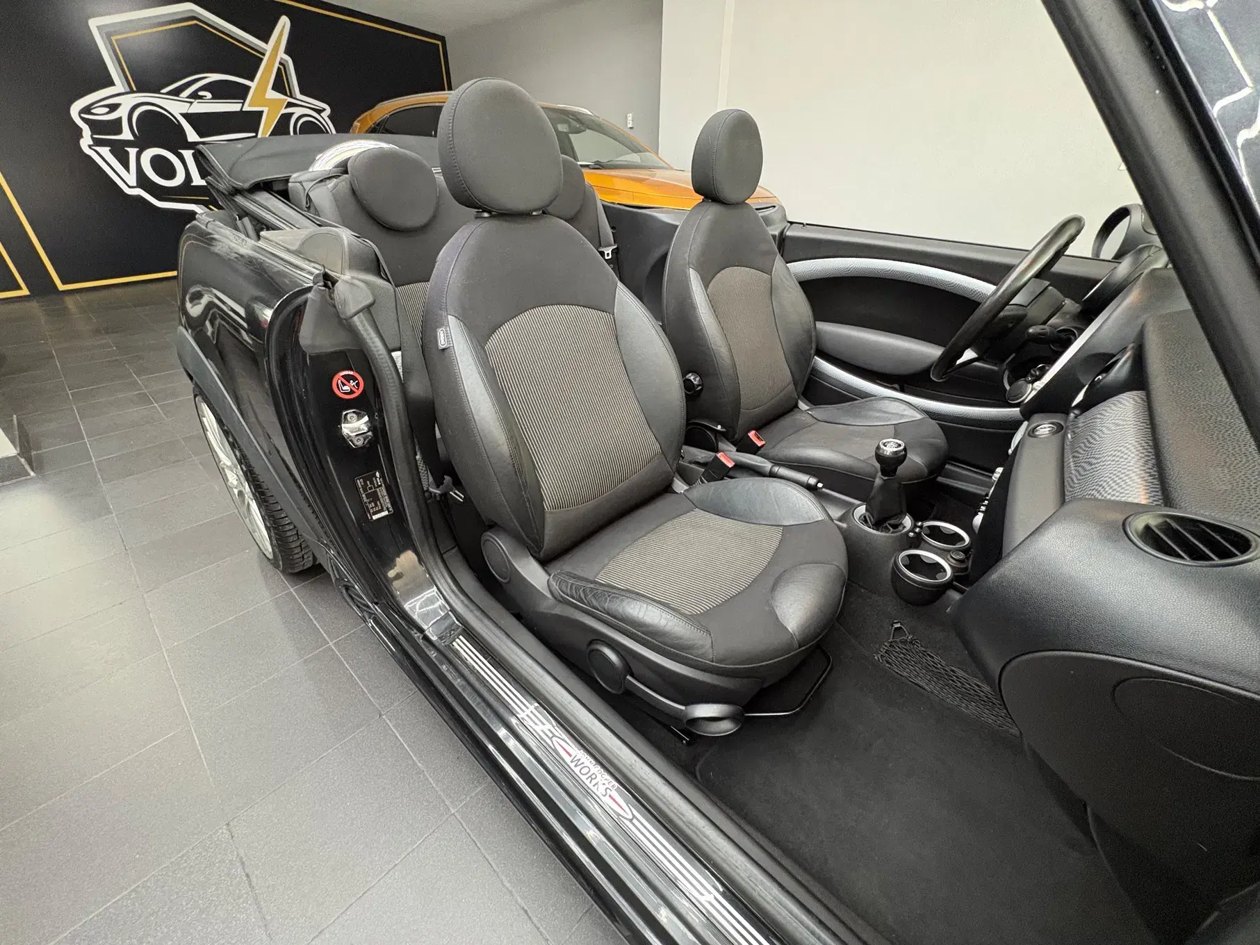 MINI Cabrio Cooper S 4