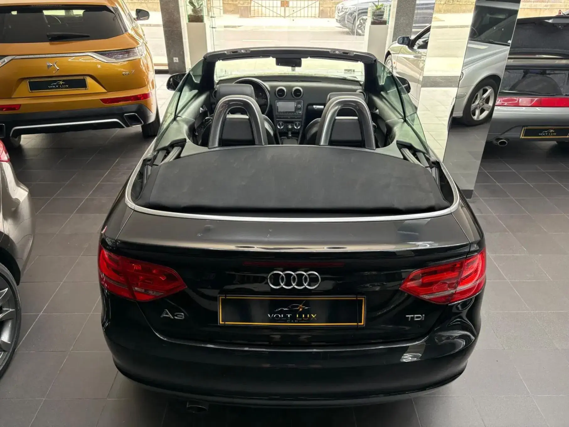 Audi A3 Cabrio 1.6 TDI (clean diesel) Attraction 1