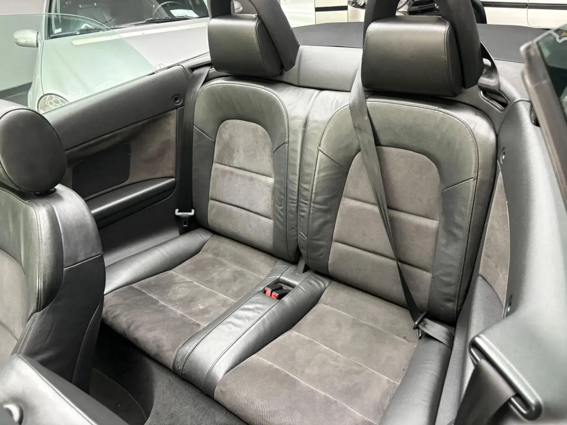 Audi A3 Cabrio 1.6 TDI (clean diesel) Attraction 2