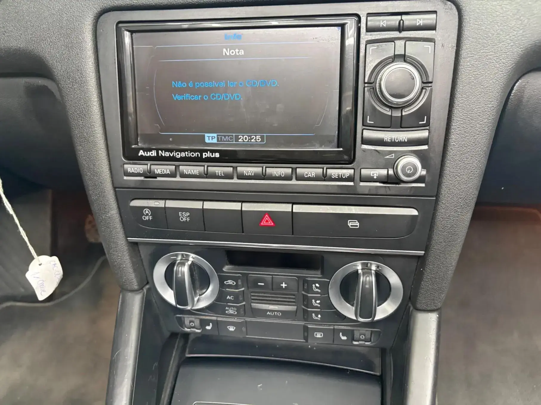 Audi A3 Cabrio 1.6 TDI (clean diesel) Attraction 7