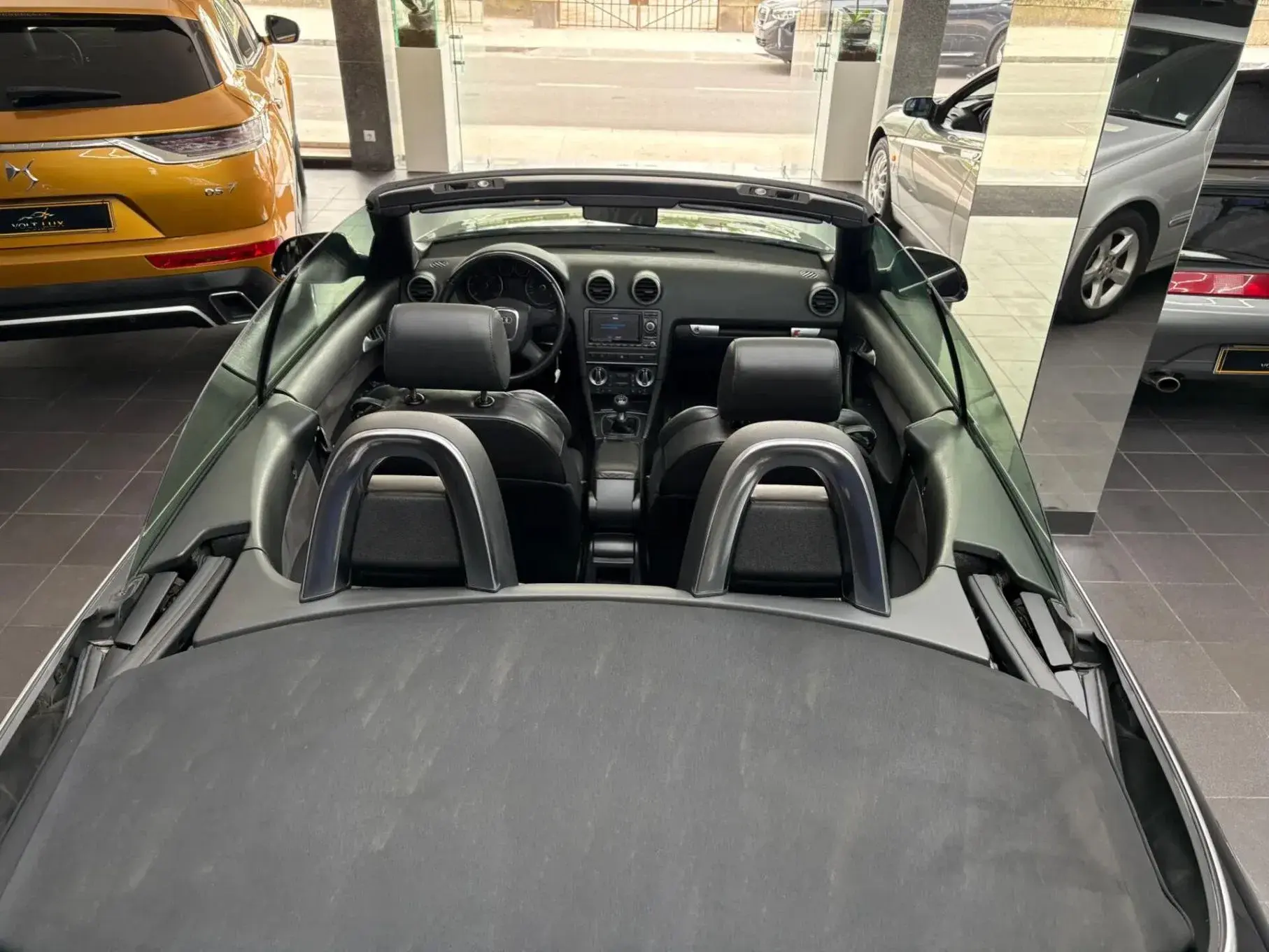 Audi A3 Cabrio 1.6 TDI (clean diesel) Attraction 17