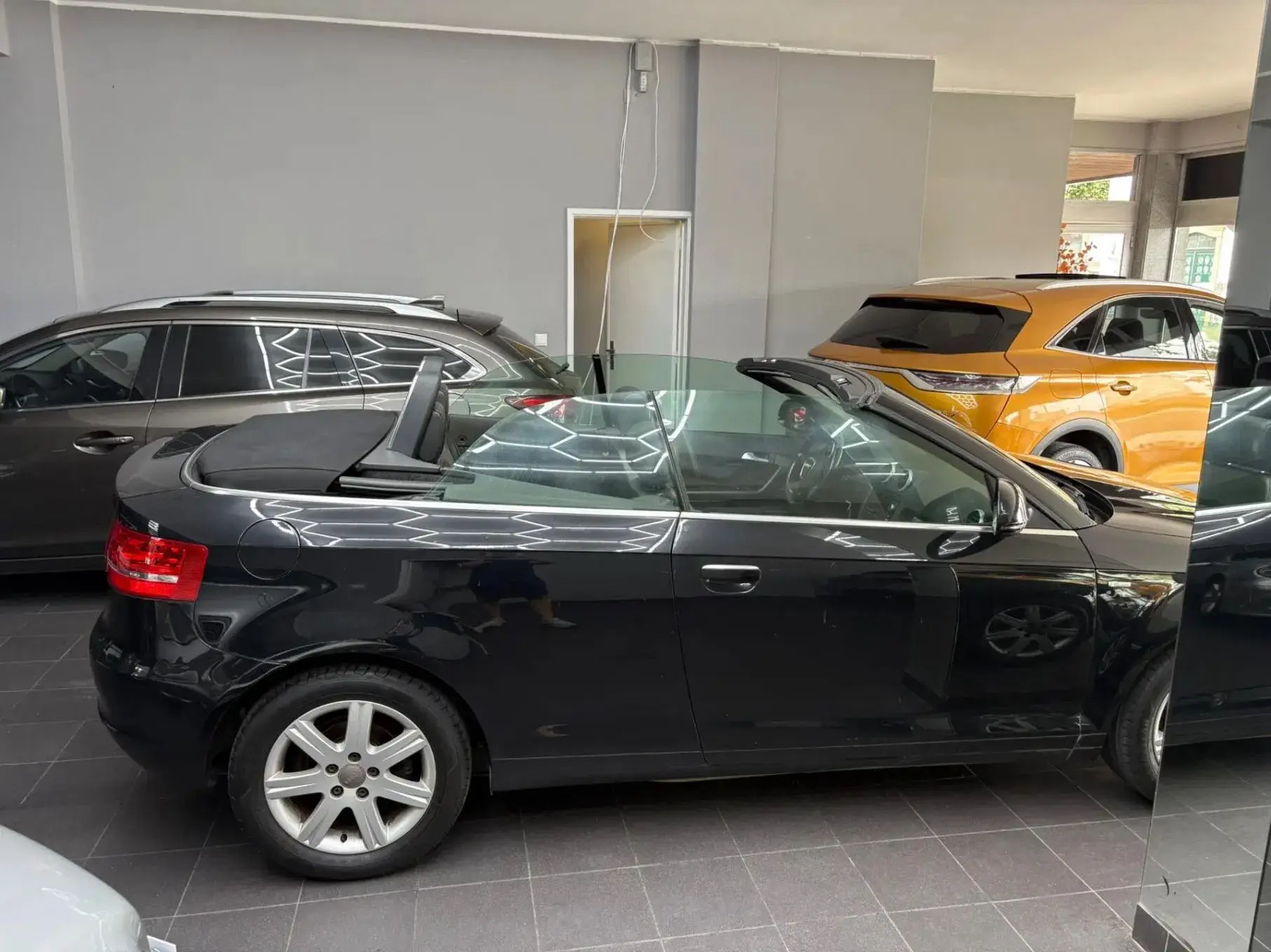Audi A3 Cabrio 1.6 TDI (clean diesel) Attraction 19
