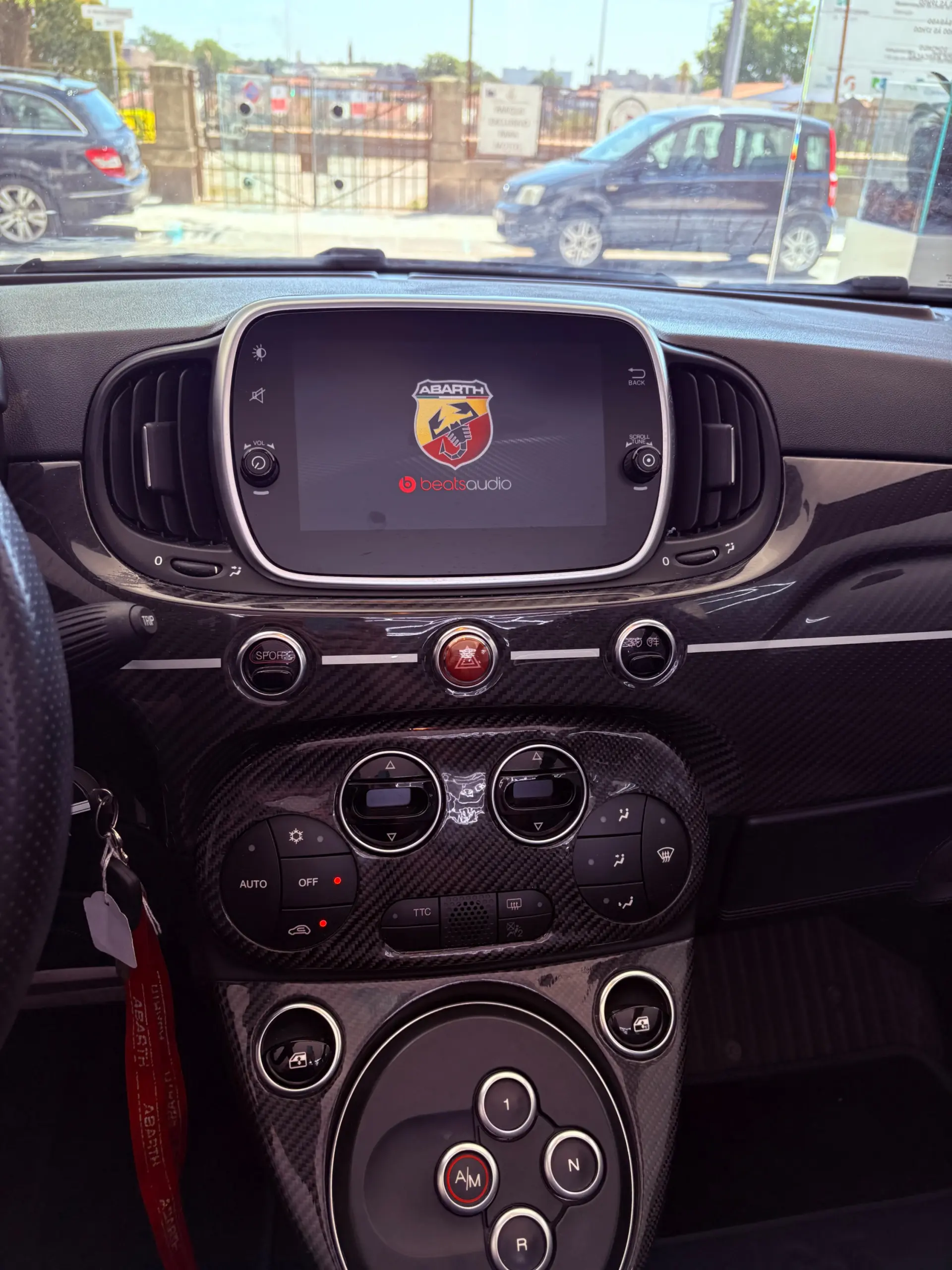 Abarth 695C 1.4 T-Jet Rivale MTA 175th Annivesary 32